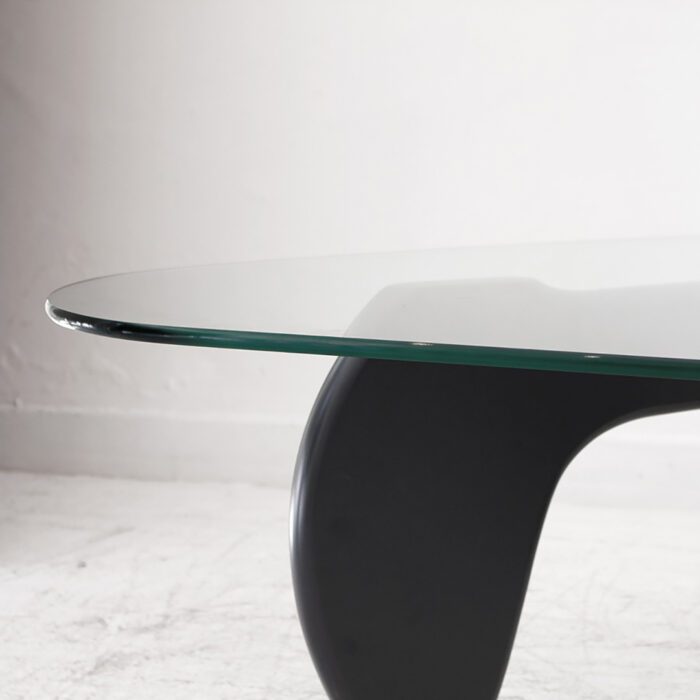 Mesa_Noguchi_Grafito