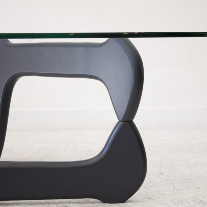 Mesa_Noguchi_Grafito_2