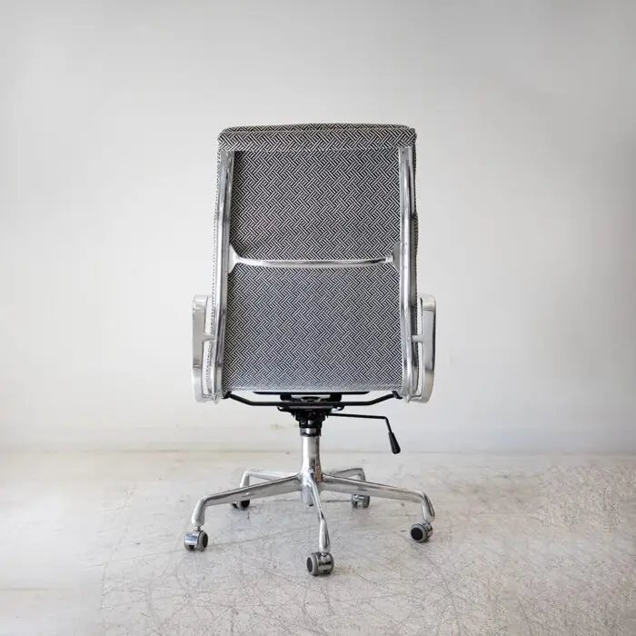 Silla_Aluminum_genero_3